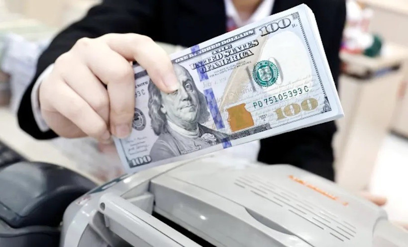 11月17日上午美元和人民币卖出价均下降。图自互联网