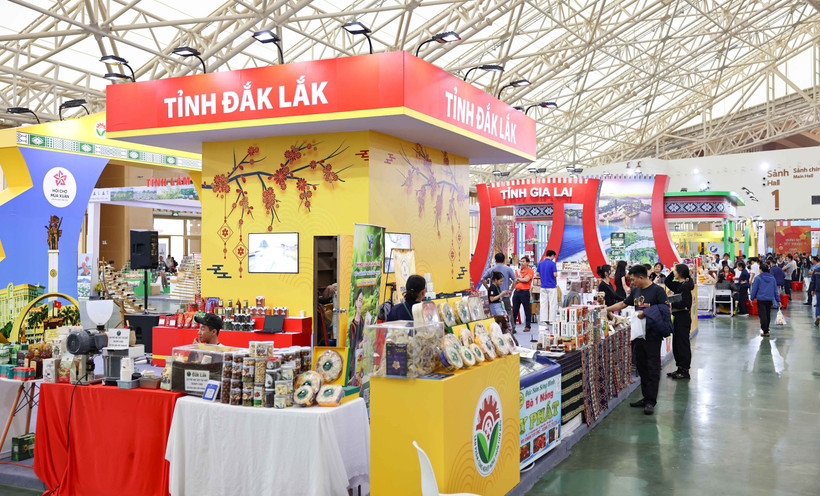 西原地区各省市的展位。图自越通社