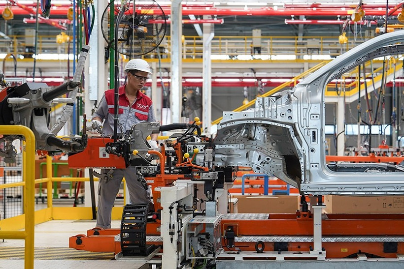 越南成为许多外国企业的首选目的地。图自hanoimoi.vn