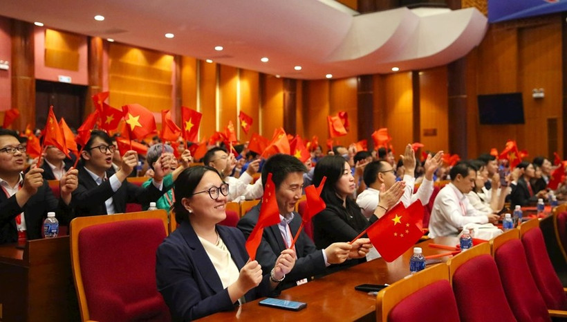2025年第24次越中青年友好会见活动落下帷幕。图自https://www.qdnd.vn