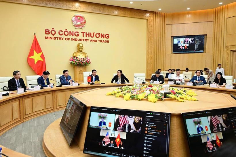 越美启动双边经贸问题谈判