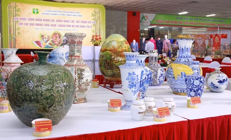 参加2024年手工艺村产品大赛的作品。图自hanoi.gov.vn