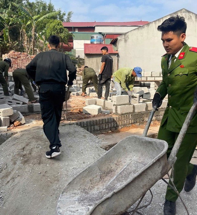 谅山省力争消除4405间危旧房。图自tienphong.vn