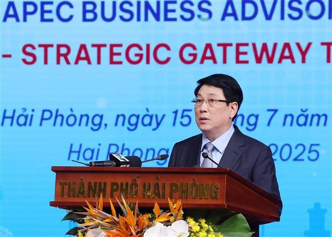 国家主席梁强发表讲话。图自越通社