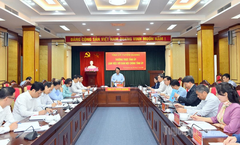 会议全景。noichinh.vn