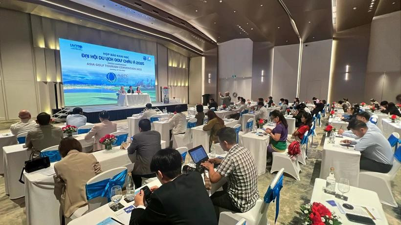 2025亚洲高尔夫旅游大会新闻发布会。图自越通社