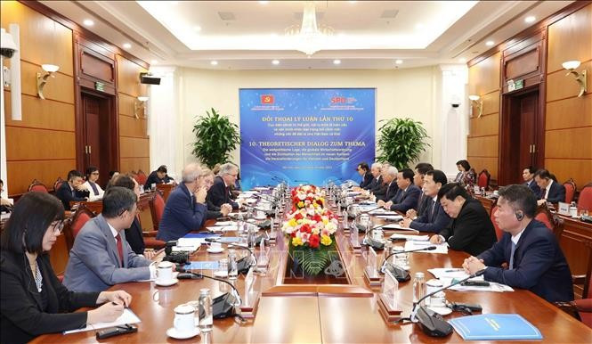 越南共产党与德国社会民主党第十次理论对话在河内举行。图自越通社