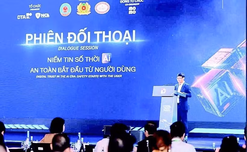 以“在人工智能（AI）时代构建金融数字信任”为主题的2026金融数字信任论坛现场。图自nhandan.vn