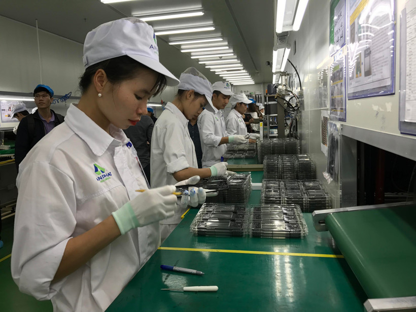 企业加大对高科技的投资。图自Vietnam+