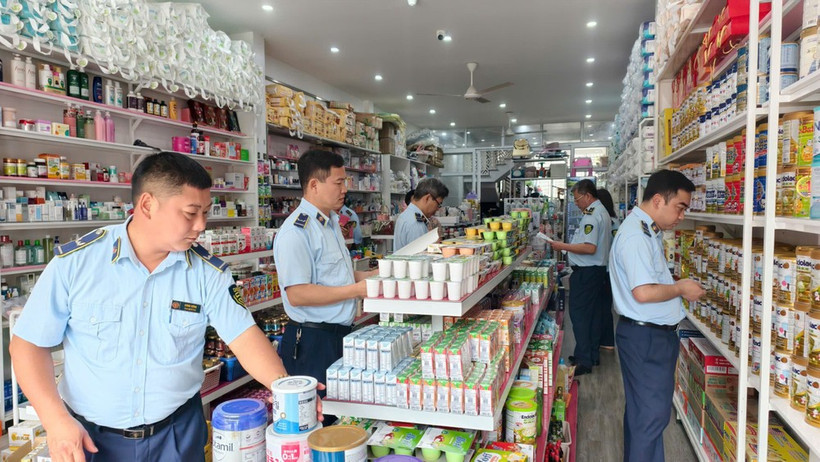 加强打击走私及伪劣商品。图自越通社