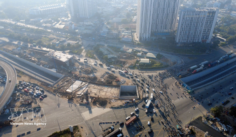 安富路口项目是主要交通干道的交汇​​点。图自越通社