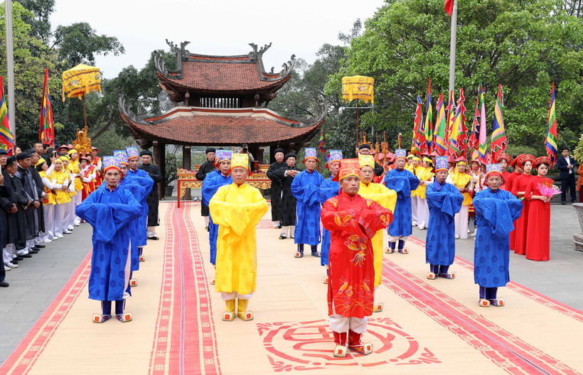 传统祭祀仪式在国祖雒龙君庙举行。图自越通社
