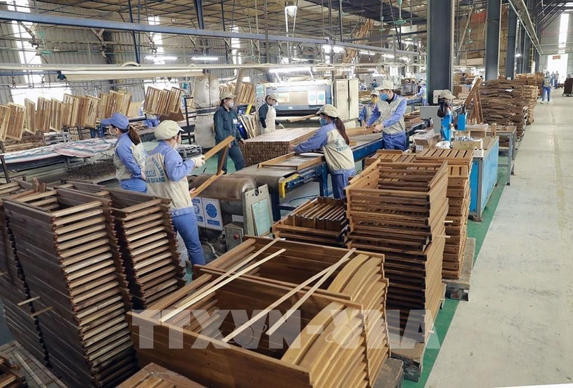 附图：木材和木制品是出口增长较快的重要产品之一。图自越通社