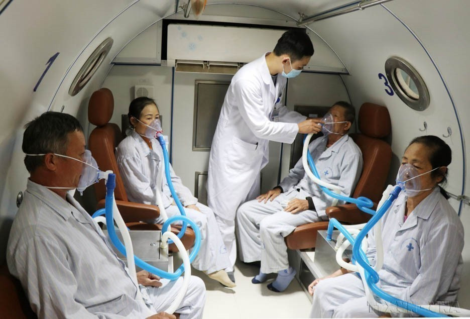 充分发挥民族传统医学的精髓，并结合现代医学技术，太原传统医学医院在行医治病方面取得了显著的疗效。图自越通社