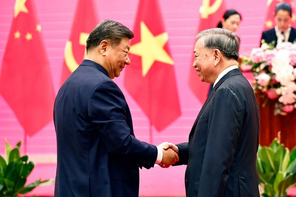 越共中央总书记与中共中央总书记、国家主席习近平出席中越人民联欢。图自 越通社