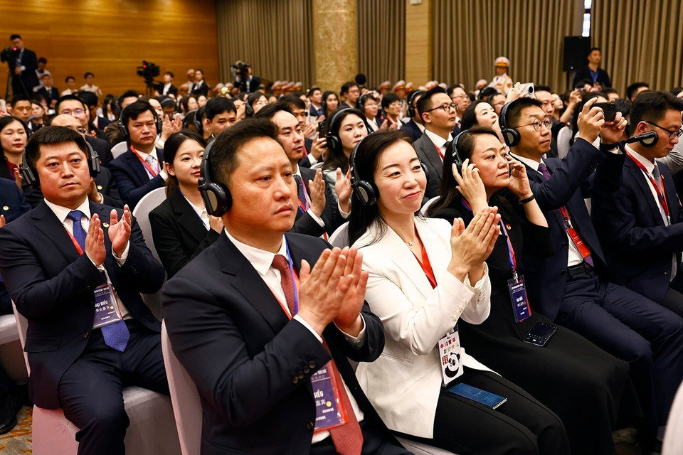 越中两国代表出席中越人民联欢。图自 越通社