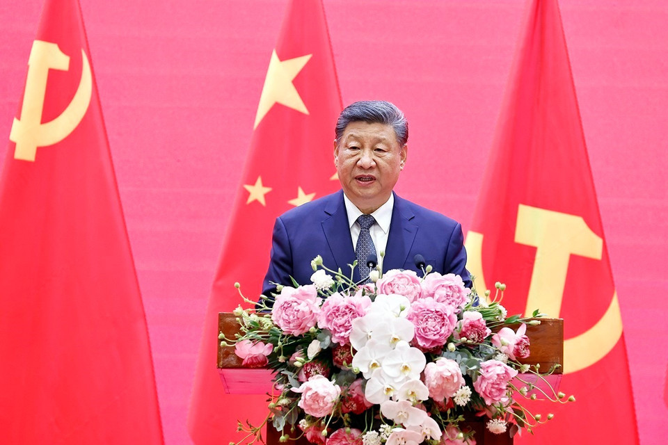 中共中央总书记、国家主席习近平在中越人民联欢上发表讲话。图自 越通社