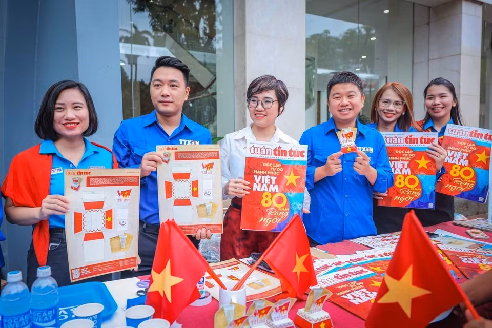 越通社《新闻报》推出国庆80周年特别刊物。图自