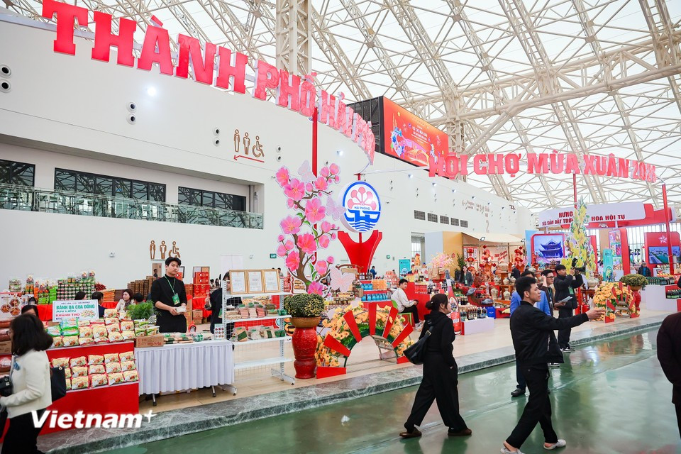 河内、海防、顺化、岘港、芹苴等各省市均设有面积约200至250平方米的联合展区，用于推介本地特色产品及文化、旅游发展潜力。图自 越通社《Vietnam+》