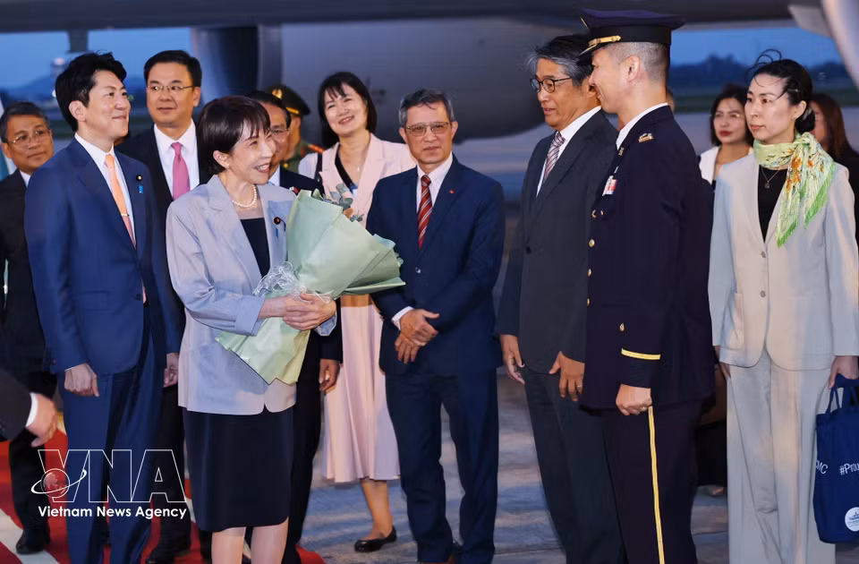 日本首相高市早苗抵达河内，开始对越南进行正式访问。图自 越通社