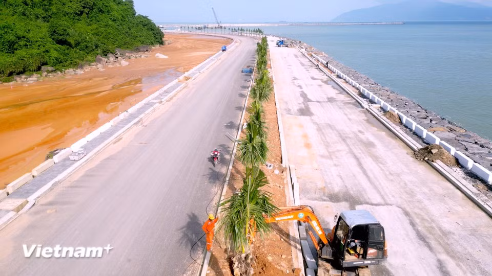 道路工程以及供电、供水及辅助工程等正在加紧建设，目前完成进度为80.17%。图自 越通社《Vietnam+》
