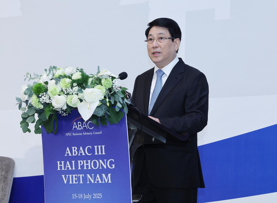 国家主席梁强在亚太经合组织工商咨询理事会（ABAC）第三次会议开幕式上发表讲话。图自 越通社