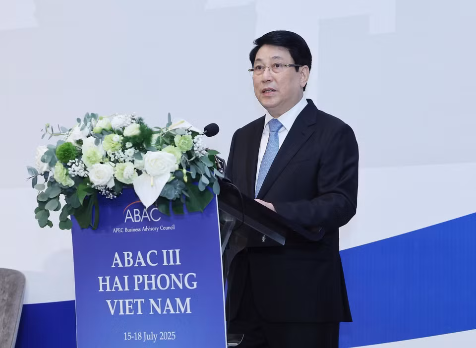 国家主席梁强在亚太经合组织工商咨询理事会（ABAC）第三次会议开幕式上发表讲话。图自 越通社