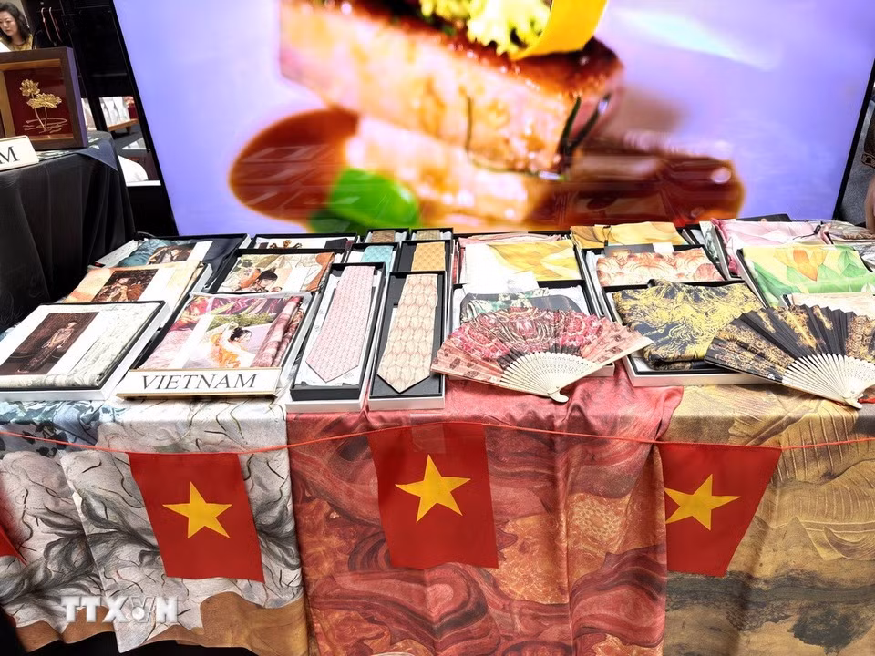 越南手工艺与传统文化精彩亮相国际文化—美食外交节。图自 越通社