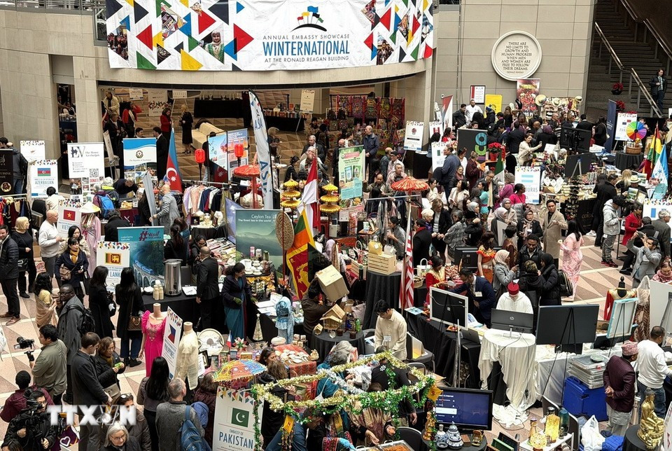 Winternational 节不仅是各国展示文化与美食的平台，更为国际外交界与美国公众之间深化交流、加强合作与增进互相理解创造了良好契机。图自 越通社