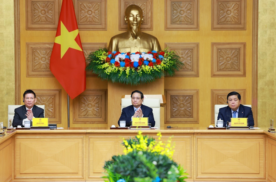 范明政总理与胡德福副总理、阮志勇副总理主持与美国企业的座谈会
