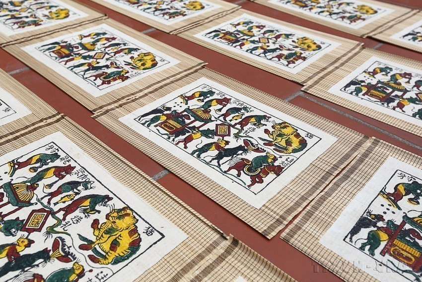 联合国教科文组织将东湖民间画制作技艺正式被列入《急需保护的非物质文化遗产名录》。这是越南第17项被列入联合国教科文组织非物质文化遗产名录的文化遗产。 图自 越通社