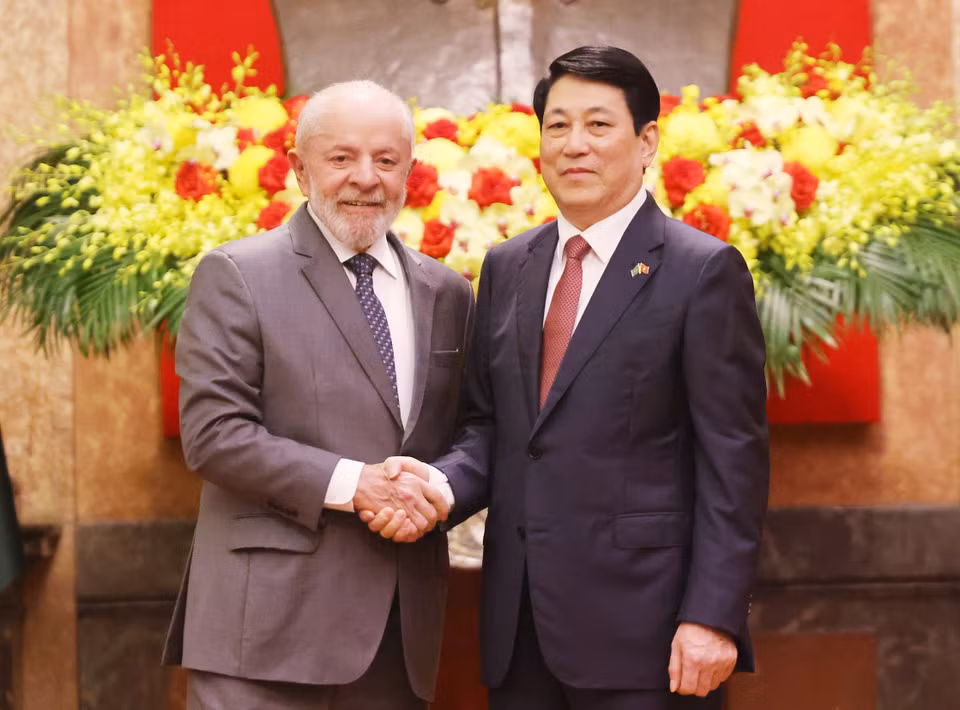 国家主席梁强与巴西总统卢拉合影。图自越通社