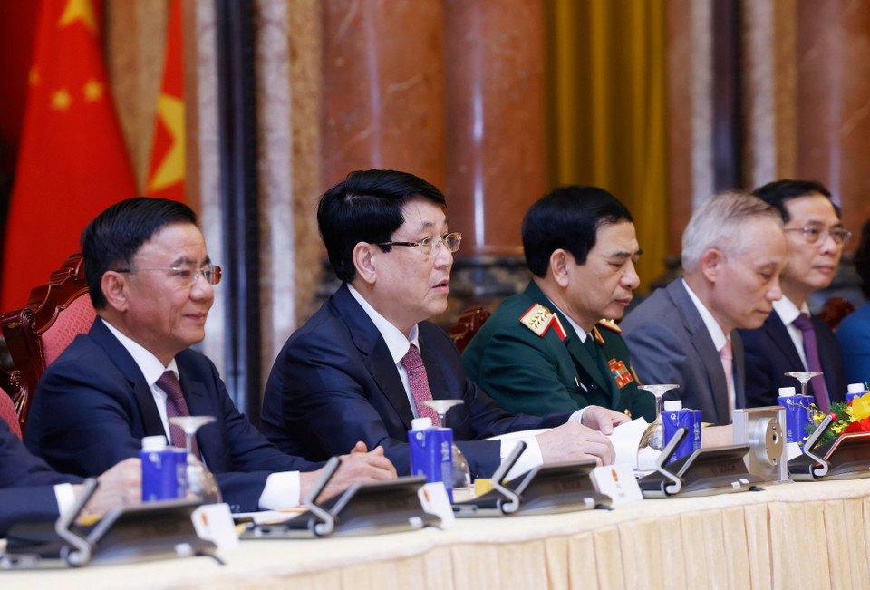 越南国家主席梁强在与中共中央总书记、国家主席习近平举行的会谈中发表讲话。图自 越通社