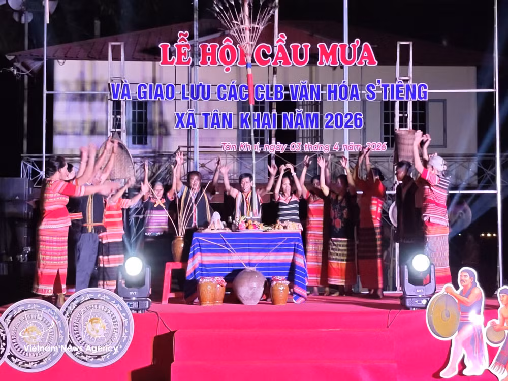 vnanet-potal-phuc-dung-le-hoi-cau-mua-cua-dan-toc-stieng-8680741.jpg