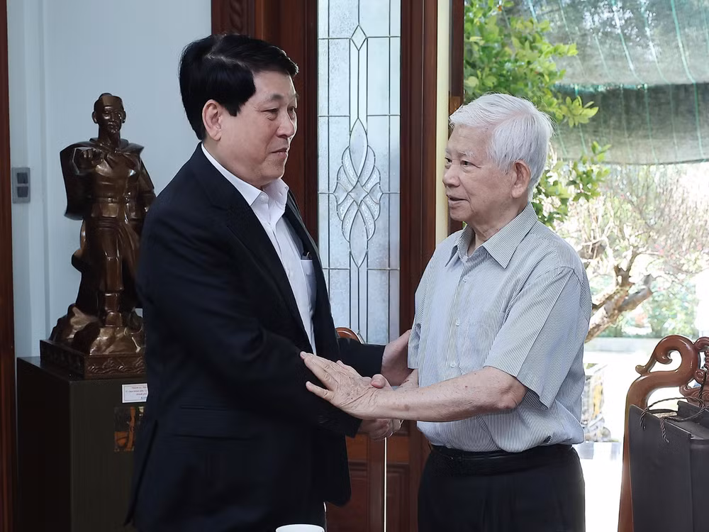 vna-potal-chu-tich-nuoc-luong-cuong-tham-chuc-tet-nguyen-lanh-dao-dang-nha-nuoc-8556523.jpg