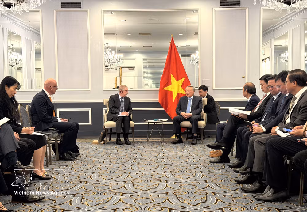 vnanet-potal-khuyen-khich-cac-nha-dau-tu-doanh-nghiep-dinh-che-tai-chinh-cua-thanh-pho-san-francisco-dau-tu-vao-vifc-8667712.jpg