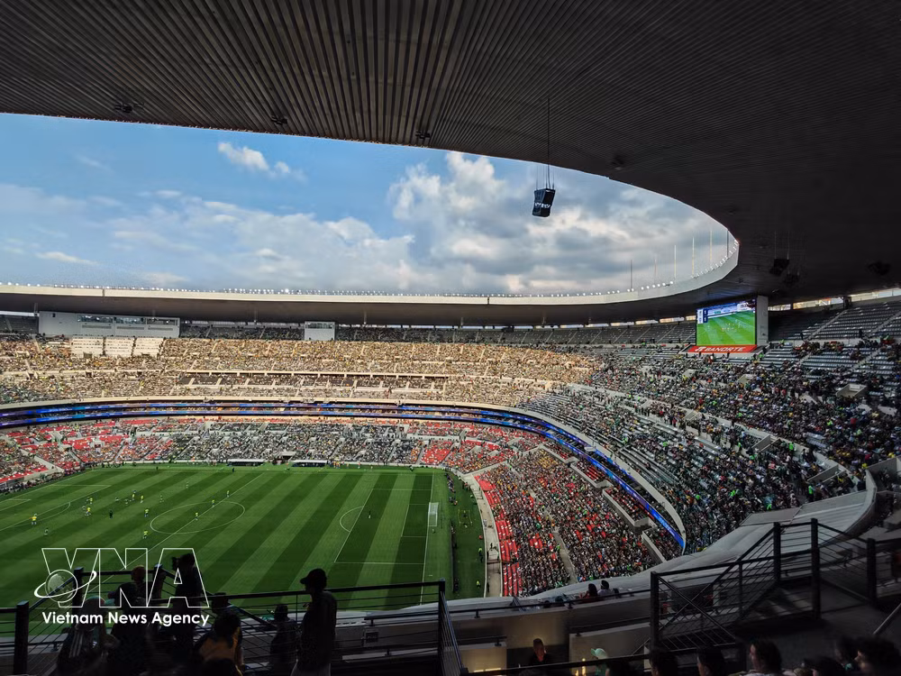 vnanet-potal-world-cup-2026-mexico-ban-giao-san-azteca-cho-fifa-sau-18-thang-cai-tao-8764429.jpg