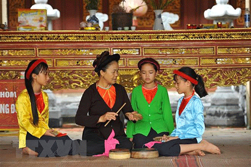 首都河内努力保护与弘扬盲人曲艺术的价值 ảnh 2 首都河内努力保护与弘扬盲人曲艺术的价值 ảnh 2