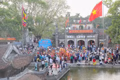 荣圣庙会——越南北部平原地区独一无二的盛会