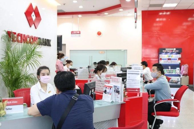 2024年4月,胡志明市信贷较上月小幅增长0.35%。图自《信息报》 techcombank-6039.jpg.webp