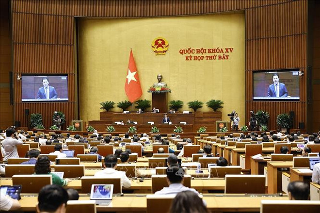 6月21日下午召开的会议场景。图自越通社 quoc-hoi-thong-qua-luat-nghi-quyet-2362024.jpg