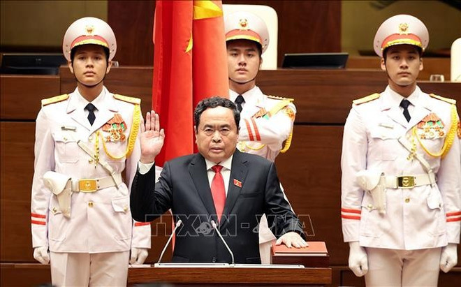 越南国会主席陈青敏宣誓就职。图自越通社 uuid=E8AA08D5-869B-41DC-AF3B-7DE3F6F80DC6&library=1&type=1&mode=1&loc=true&cap=true.jpg