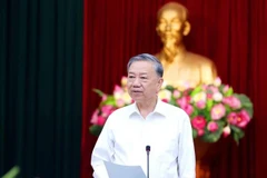 越共中央总书记苏林在会上发言。图自越通社
