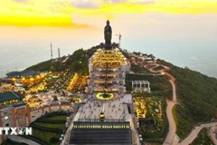 婆丁山旅游区全景。图自越通社