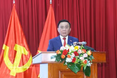 越共中央政治局委员、中央书记处常务书记陈锦秀发言。图自越通社