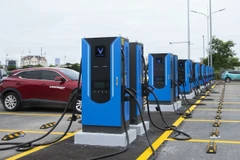 V-green 在河内新建的充电站。图自人民报
