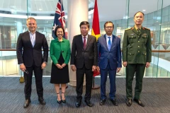 双方代表合影。图自越南外交部
