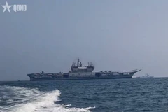 2026年米兰多边海军联合演习闭幕式在东道主印度海军“维克兰特”号航空母舰（INS Vikrant）上举行。图自人民军