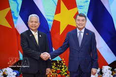政府总理黎明兴与泰王国国会主席苏蓬·扎拉姆亲切会见。图自越通社