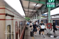 越南铁路全力满足民众大幅增长的出行需求。图自越通社